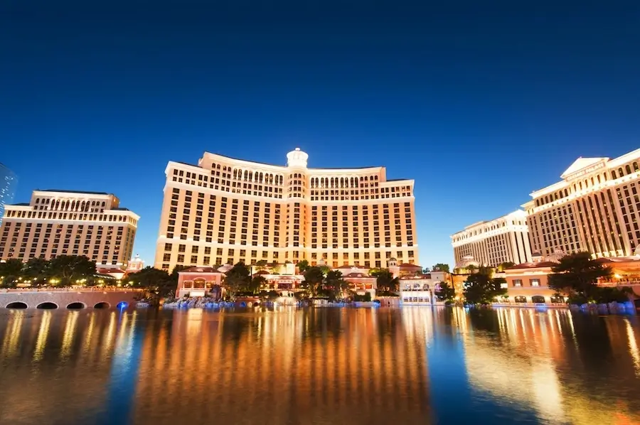 building of bellagio casino in las vegas