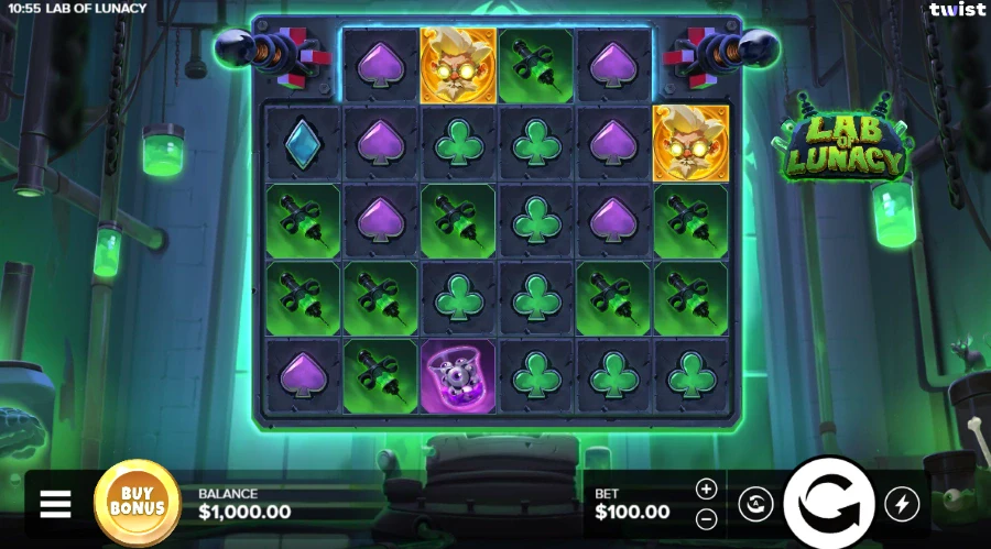 Screenshot of Lab of Lunacy slot